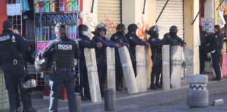 Crece ambulantaje en Cholula tras operativos en Puebla Ante la presencia de este ambulantaje, autoridades de San Pedro Cholula invitan a los vendedores a retirarse de la zona. Foto: EsImagen