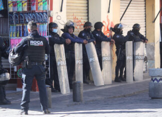Crece ambulantaje en Cholula tras operativos en Puebla Ante la presencia de este ambulantaje, autoridades de San Pedro Cholula invitan a los vendedores a retirarse de la zona. Foto: EsImagen