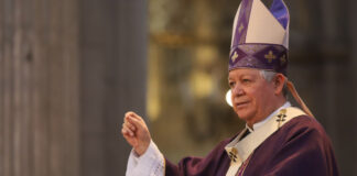 Arzobispo condena feminicidios en Cuetzalan y Palmar El arzobispo acusó que la sociedad actual está tocando fondo por alejarse de Dios y adoptar la “cultura de la muerte”.