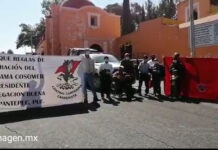 Piden cambios a programas ante visita de AMLO a Puebla Simpatizantes aprovecharon la oportunidad para pedirle cambios en las reglas de operación del programa COSOMER.