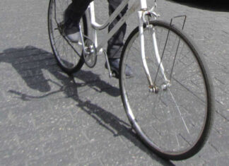 Ciclista alcoholizado muere atropellado en Cholula