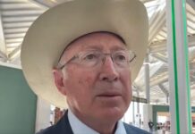 México y Rusia no pueden ser cercanos: Ken Salazar