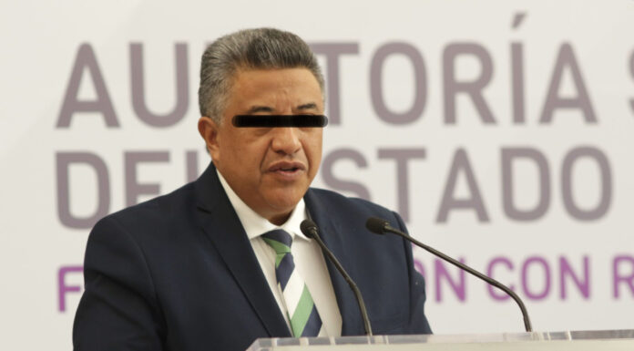 UIF investigó manejos de Francisco N, revela gobernador Francisco N., también tiene una denuncia por violencia familiar en contra del hijo de su esposa, Joseline Zurita,