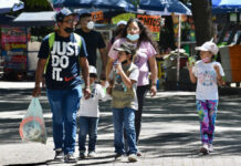 Pide gobernador a poblanos seguir con uso de cubrebocas El Covid-19, ha provocado el deceso de 98 menores de edad en la entidad, reportó el gobernador de Puebla. Foto: EsImagen