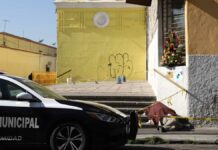 Muere indigente afuera de iglesia del Barrio del Parral Iglesia