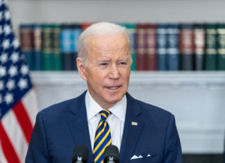 Joe Biden llama a evitar Tercera Guerra Mundial con Rusia Joe Biden también anunció que EU y sus aliados decidieron excluir a Rusia del régimen normal de reciprocidad que rige el comercio mundial