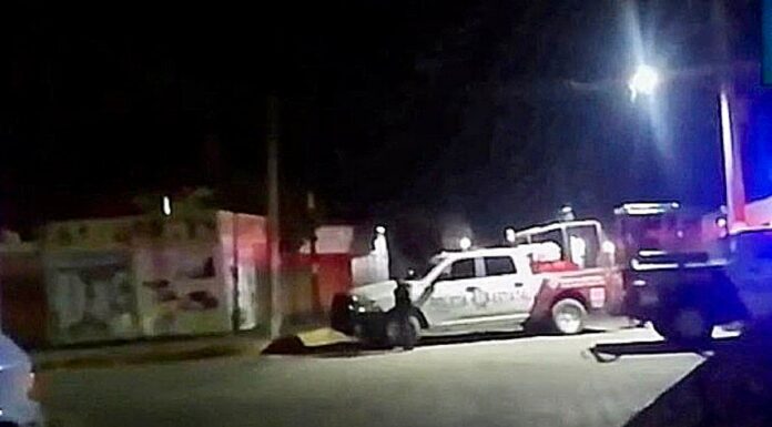Asesinan a 9 personas en riña familiar en Atlixco Autoridades llevarán los cuerpos de los seis hombres y tres mujeres, de quienes no se han proporcionado sus identidades, al anfiteatro.