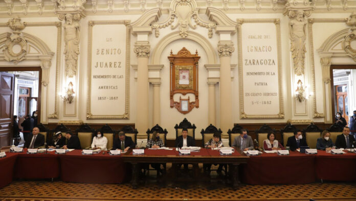 juntas La propuesta busca fortalecer a las juntas auxiliares más que desaparecerlas, precisó el alcalde de Puebla, Eduardo Rivera.