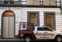 Blindan Congreso de Puebla previo a marchas del 8M Marchas