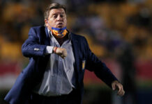 Si no tiene salud que se haga a un lado: Piojo al Tata Martino