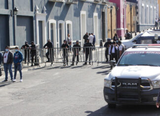 Montan operativo de seguridad por visita de AMLO a Puebla Policía Estatal instaló un operativo en Casa Aguayo para controlar el paso a la zona ante la visita del presidente.