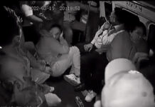 Muere pasajero herido en asalto a combi en la México-Puebla, confirma FGEJM La Fiscalía ha confirmado la muerte de un pasajero. Se llamaba Gabriel y se trata del joven que enfrentó a los asaltantes.