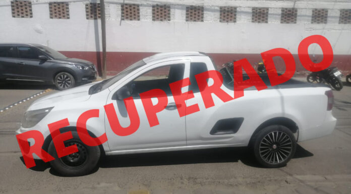 Policía de San Pedro recupera coche con reporte de robo Una vez ubicado el auto, elementos de la policía municipal procedieron con la detención de Cesar M. de 21 años de edad.
