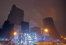 Rusia ataca planta nuclear de Ucrania; hay incendios