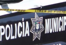 Hallan hombre sin vida frente a la Plaza del Parque tienda