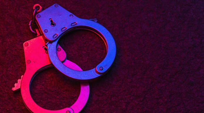 Arrestan a presuntos vendedores de droga en colonia SNTE vendedores