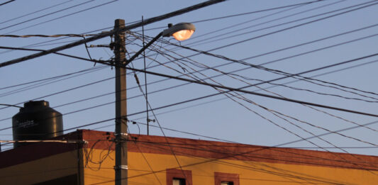 "Eso buscamos, reducir la inseguridad, por eso 5 mil luminarias estarán en zonas donde hay bocas de lobo"; dijo Adán Domínguez.