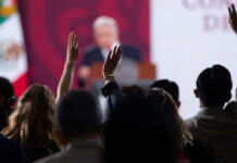 Revela AMLO a quiénes perfila para sucederlo en 2024 AMLO afirmó este miércoles que en su administración “no hay simulación” y que se ha terminado la figura del tapad