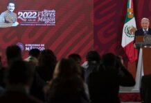 AMLO llama “vividores” a ambientalistas AMLO