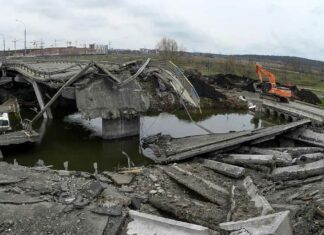 Ataque ruso destruye el aeropuerto de Dnipro, Ucrania Ataque