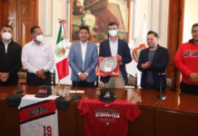Reconoce Ayuntamiento a beisbolista poblano Amauri Otero Amauri es el tercer jugador promesa que, en lo que va del 2022, recibe una distinción especial por parte del Ayuntamiento.