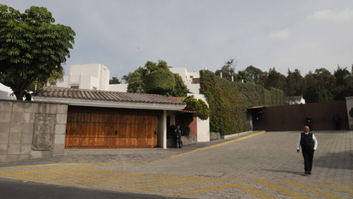Casa-Puebla Barbosa Huerta dijo sentirse orgulloso de que se haya podido lograr que Casa Puebla esté al servicio y disposición de los poblanos