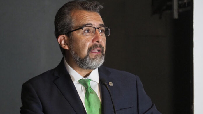 Coparmex Barbosa pidió a los personajes políticos y al líder de la Coparmex que no se aprovechen de la coyuntura para engañar a la población.
