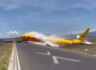 Avión de DHL se parte tras aterrizaje de emergencia (Video) DHL