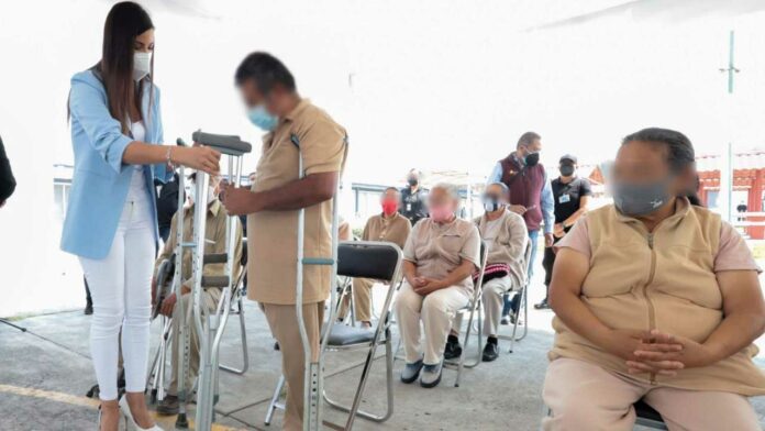 SEDIF SEDIF entregó 44 aparatos ortopédicos y 150 paquetes de higiene personal a reos del Centro Penitenciario Puebla.