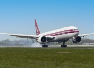 Qatar Airways desmiente tener planes de operar en el AIFA