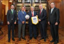 Se reúne Gianni Infantino con AMLO en Palacio Nacional