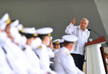 AMLO ofrece ayuda de FGR para esclarecer asesinato de Debanhi AMLO detalló que el apoyo es para se castigue a los responsables y no quede ninguna duda sobre lo que realmente sucedió.