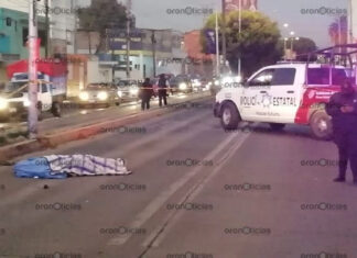 Automovilista se pasa el alto y mata a motociclista en Prados Agua Azul El automovilista de 21 años de edad quedó lesionado y tras ser atendidos será llevado ante el agente del Ministerio Público.