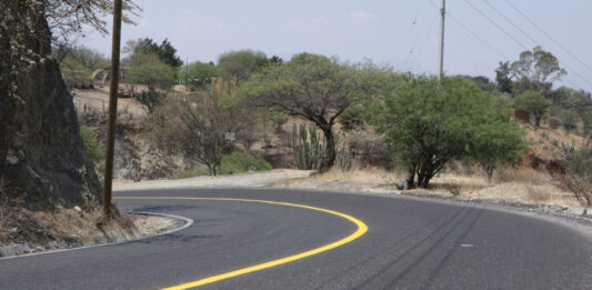 Barbosa también dio a conocer que pronto se emitirá la licitación para la rehabilitación de la carretera de Izúcar a Chiautla.