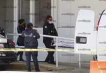 Abandonan cadáver frente a Hospital de Traumatología de Puebla Autoridades realizaron las diligencias del levantamiento de cadáver del hombre, quien no ha sido identificado.