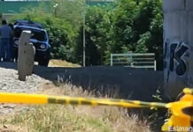 Abandonan cadáver de recién nacido en Bosques de San Sebastián En el lugar, autoridades competentes resguardan la zona donde fue hallado el cadáver envuelto en una bolsa.