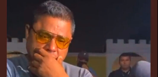 "Mi hija está muerta y no sé qué hacer, estoy molesto porque me equivoqué, creí en las fiscalía", declaró Mario Escobar. "Mi hija está muerta y no sé qué hacer, estoy molesto porque me equivoqué, creí en las fiscalía", declaró Mario Escobar.