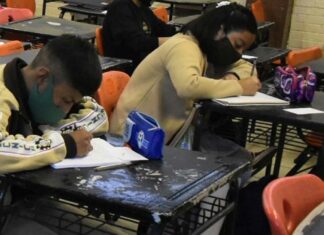 Sindicatos de maestros sin resistencia a clases presenciales maestros
