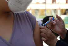 Cuenta 66% de mayores de edad con dosis de refuerzo COVID: Salud Habrá 73 módulos itinerantes de vacunación contra el Covid-19 en lugares de alta afluencia, informó el gobernador.