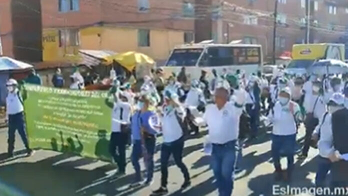 Personal médico, derechohabientes y jubilados del Hospital La Margarita exigen el cumplimiento de la construcción de hospitales,
