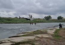 Helicóptero de Coahuila impide la entrada de migrantes a EU