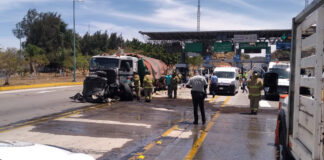 Tráiler se estrella en la autopista Tepic-Guadalajara trailer