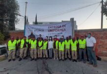 Entregan uniformes a personal de Limpia y Alumbrado de Atlixco Uniformes