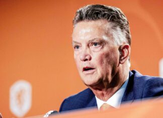 Louis Van Gaal revela que sufre de cáncer de próstata