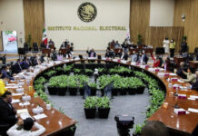 Votación baja en Revocación fue por trampas del INE: AMLO Andrés Manuel López Obrador afirmó que la baja votación en la Revocación de Mandato fue por “trampas y el boicot del INE”.