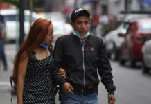 Disminuyen contagios de COVID-19 en Puebla El secretario de Salud informó que los casos activos de COVID-19 en Puebla , entre hospitalizados y ambulatorios, son 128.