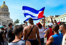 Cuba sancionará con prisión protestas e insultos a altos funcionarios La Asamblea Nacional del Poder Popular en Cuba aprobó en sesión extraordinaria el nuevo Código Penal de la isla.