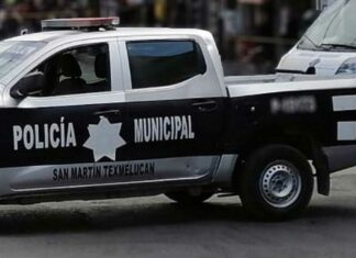 Elementos y sujetos se enfrentan a balazos en Texmelucan Elementos