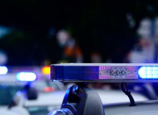 Disparan a sospechoso con rifle cerca de una escuela, en Canadá Escuela