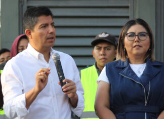 Genoveva Huerta y Lalo Rivera liman asperezas Genoveva Huerta dijo estar dispuesta a “darle vuelta a la página” y trabajar en conjunto con el alcalde Eduardo Rivera.